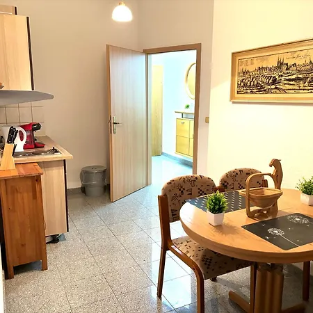 Piano Apartment Halle Center - Netflix - Free Wifi 2 Exterior photo